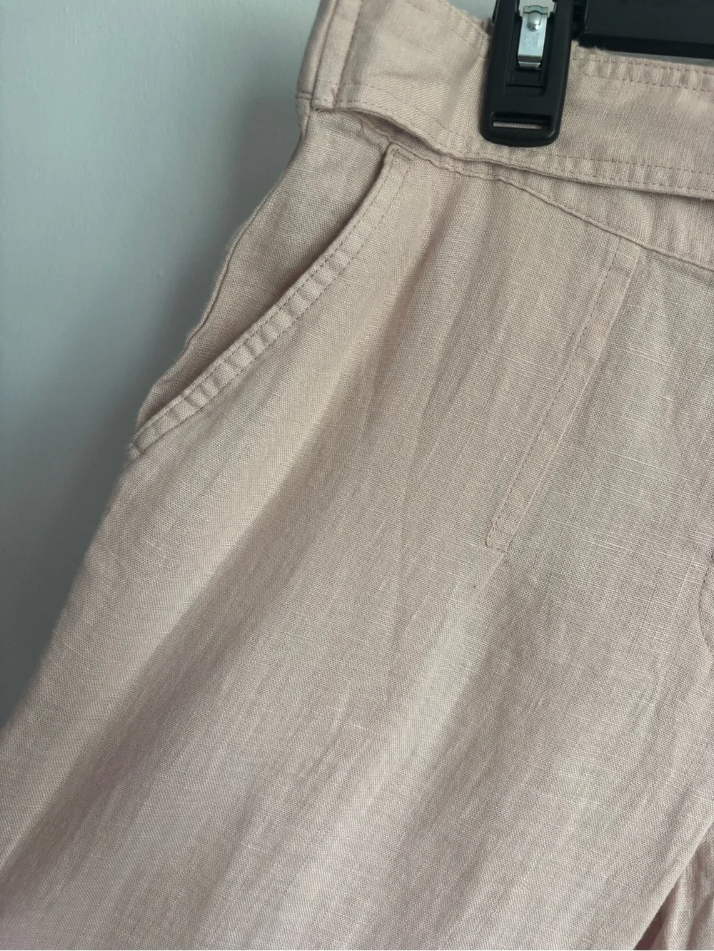 Ellen Tracy 100% linen Pants Trousers elastic waist with gold belt detail Small